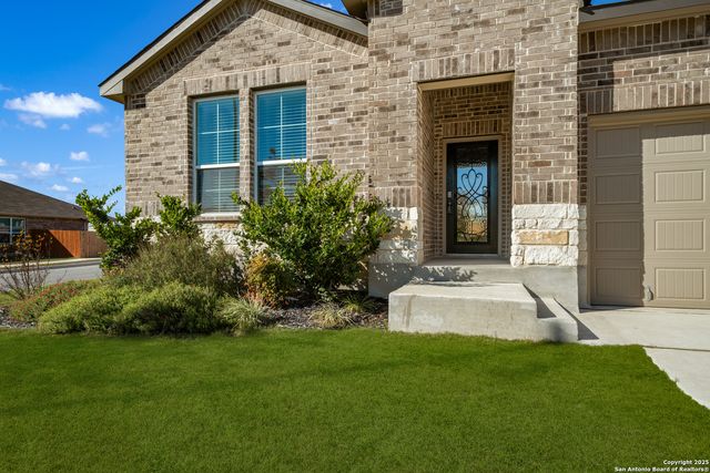 402 Singing Brk, Cibolo, TX 78108