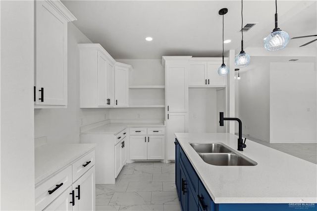 17993 Redwood Street, Combes, TX 78550