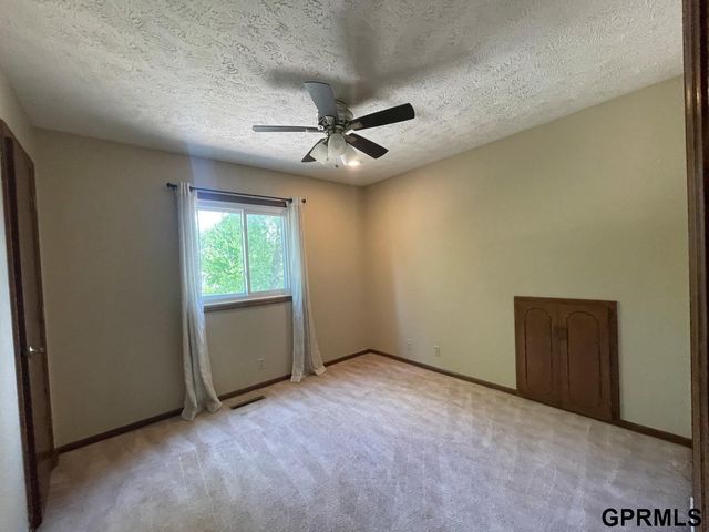 13402 S 27th Circle, Bellevue, NE 68123