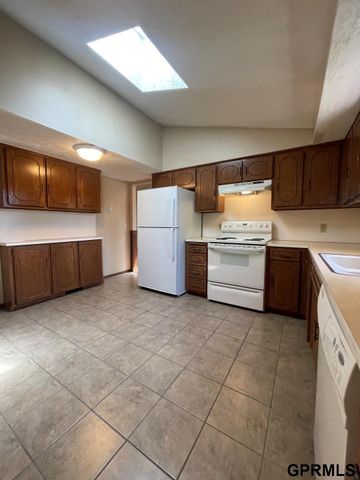 13402 S 27th Circle, Bellevue, NE 68123