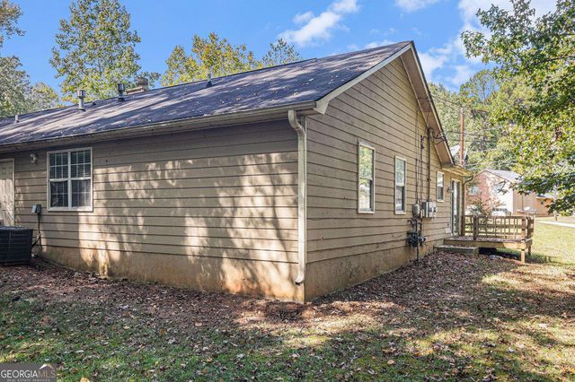 5913 Summerglen Lane, Atlanta, GA 30349