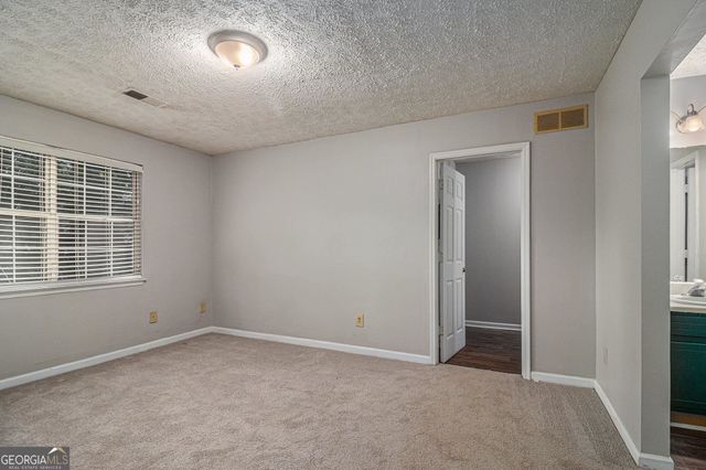 5913 Summerglen Lane, Atlanta, GA 30349