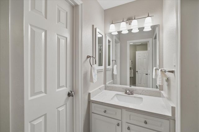 3218 Oakland Lake Circle, Missouri City, TX 77459