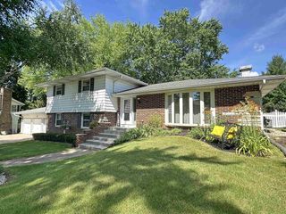 639 Sunset Drive, Janesville, WI 53548