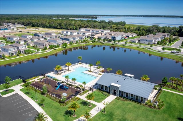 568 CREEDMORE LANE, Debary, FL 32713