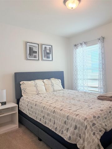 182 Shackleton DR, Kyle, TX 78640