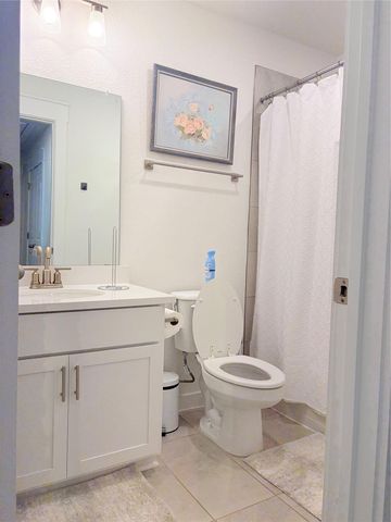 182 Shackleton DR, Kyle, TX 78640