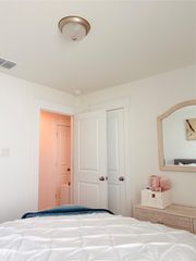 182 Shackleton DR, Kyle, TX 78640