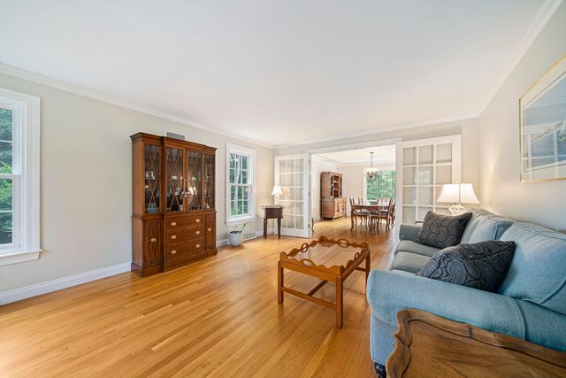 85 York St, Canton, MA 02021