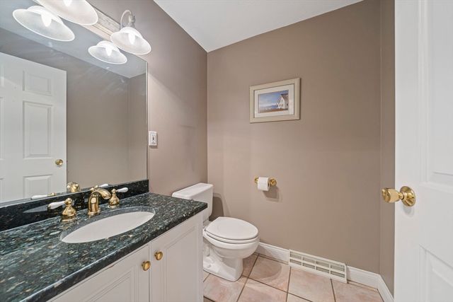 85 York St, Canton, MA 02021