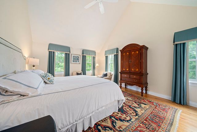 85 York St, Canton, MA 02021