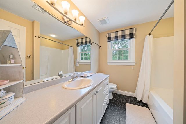 85 York St, Canton, MA 02021
