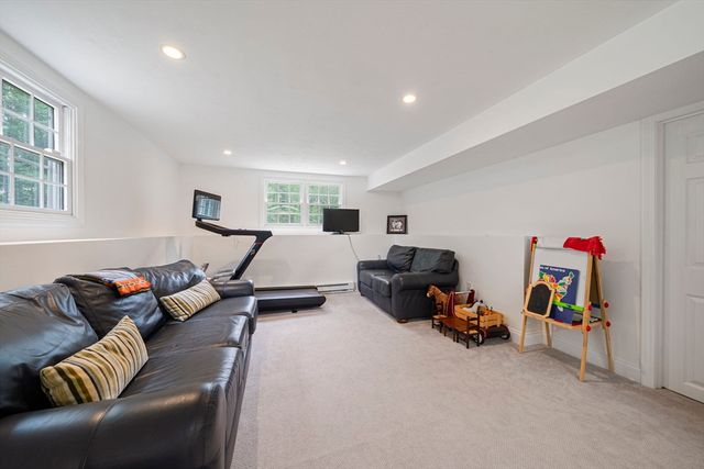 85 York St, Canton, MA 02021
