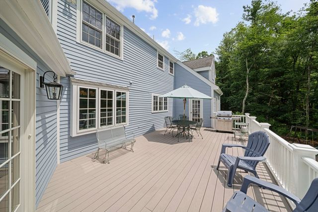 85 York St, Canton, MA 02021