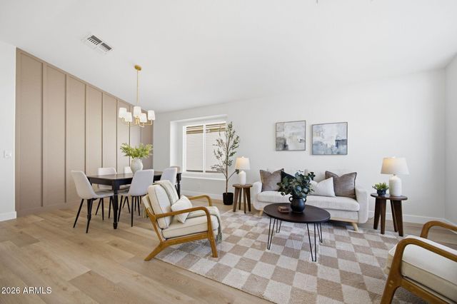2712 E ANDERSON Drive, Phoenix, AZ 85032