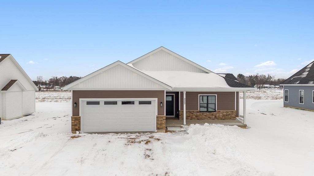 322 Willow Street, Pardeeville, WI 53954