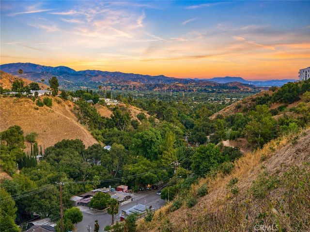 12229 Alta, Sylmar, CA 91342