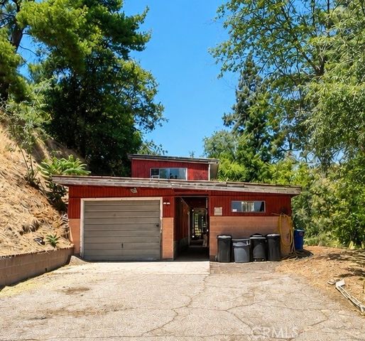 12229 Alta, Sylmar, CA 91342