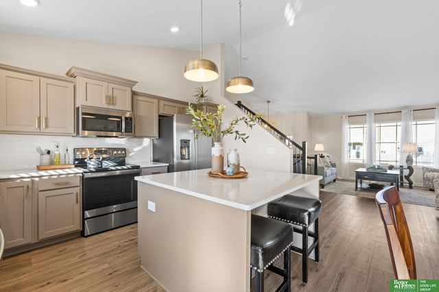 8012 S 200th Street, Gretna, NE 68018