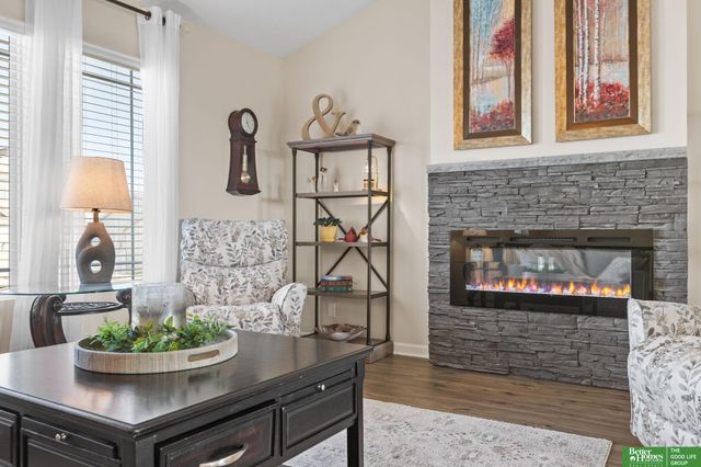 8012 S 200th Street, Gretna, NE 68018