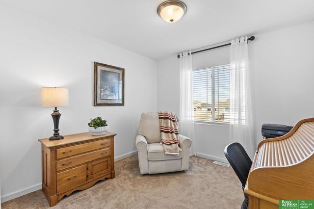 8012 S 200th Street, Gretna, NE 68018