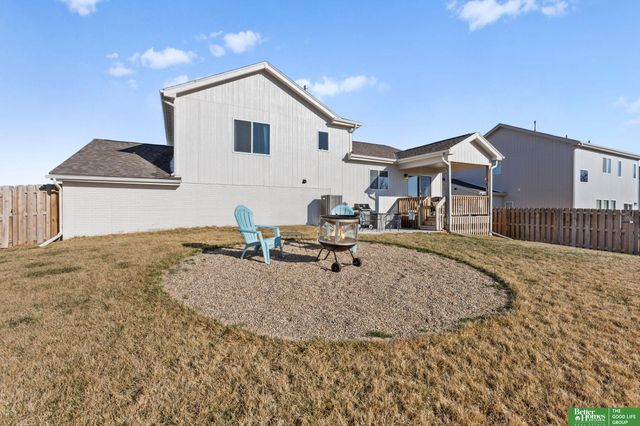 8012 S 200th Street, Gretna, NE 68018