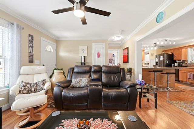 3008 Winnipeg Dr, Little River, SC 29566
