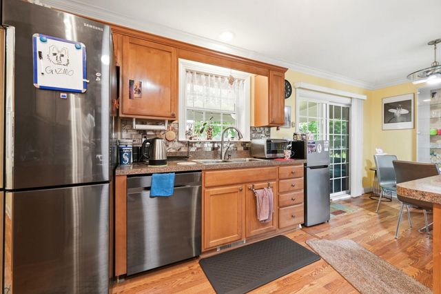 3008 Winnipeg Dr, Little River, SC 29566