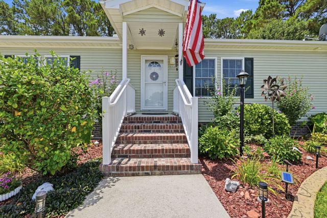 3008 Winnipeg Dr, Little River, SC 29566