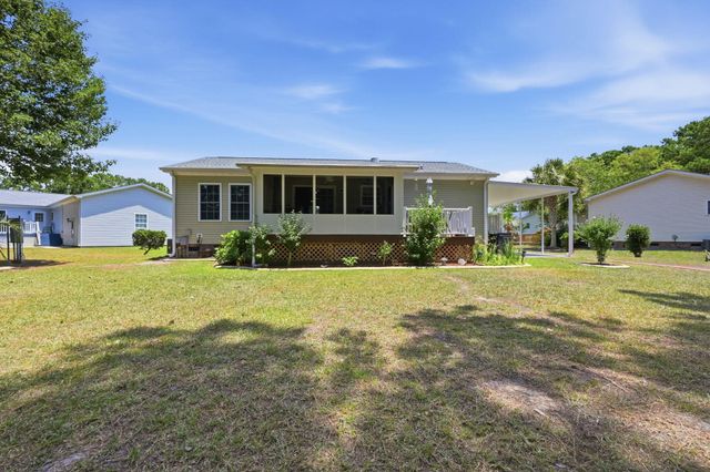 3008 Winnipeg Dr, Little River, SC 29566