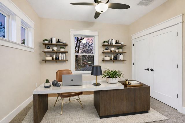 1613 Willow ST, Austin, TX 78702