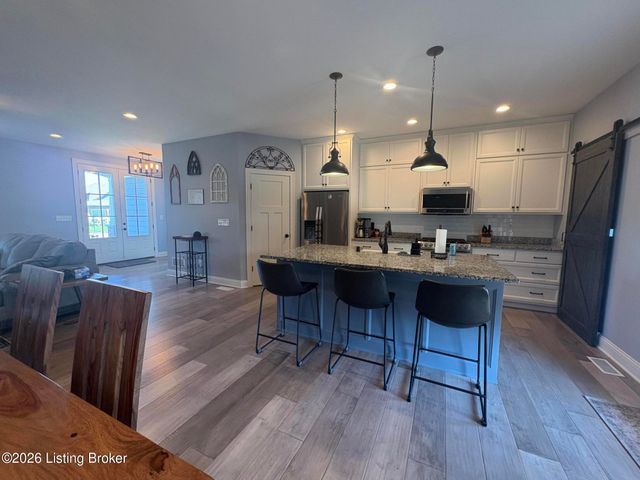 147 Williamsburg Ct, Mt Washington, KY 40047