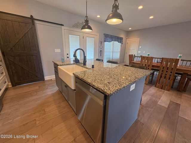 147 Williamsburg Ct, Mt Washington, KY 40047