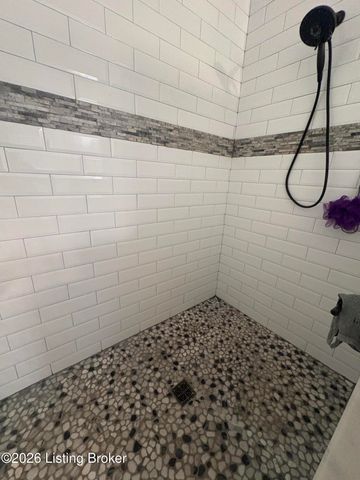 147 Williamsburg Ct, Mt Washington, KY 40047