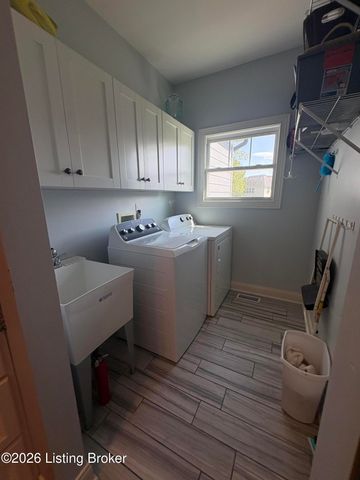 147 Williamsburg Ct, Mt Washington, KY 40047