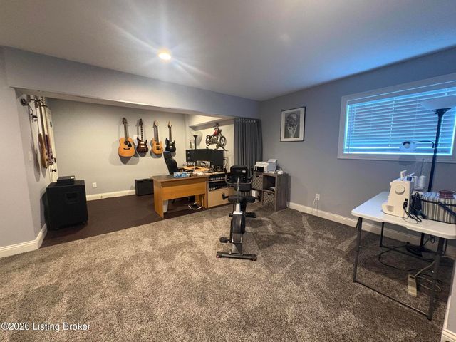 147 Williamsburg Ct, Mt Washington, KY 40047