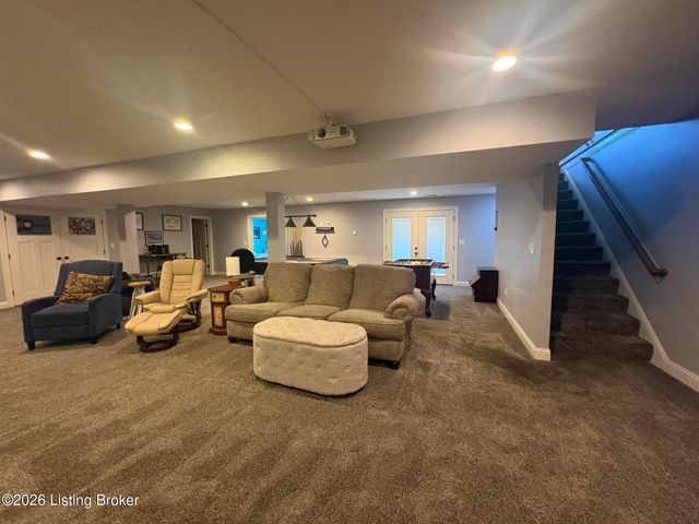 147 Williamsburg Ct, Mt Washington, KY 40047