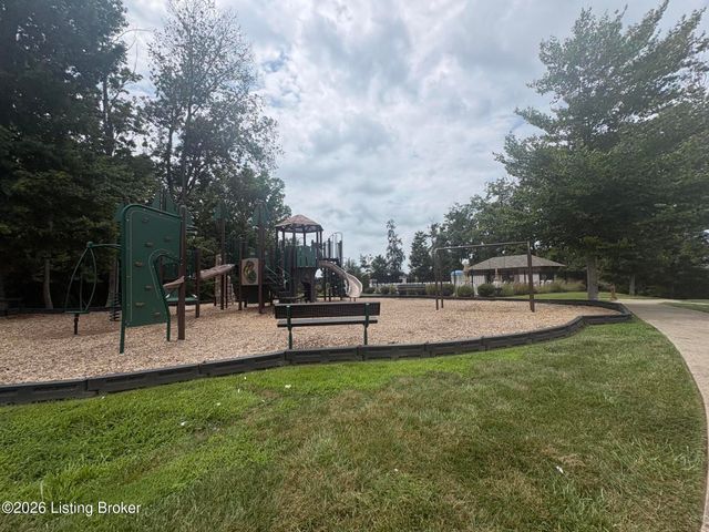 147 Williamsburg Ct, Mt Washington, KY 40047