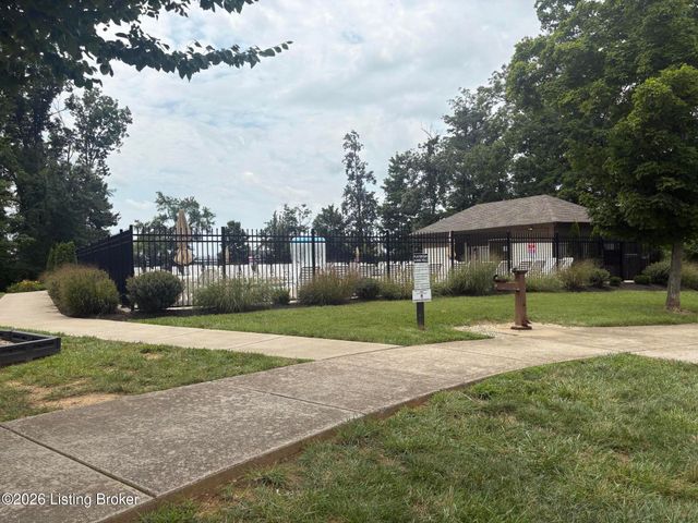 147 Williamsburg Ct, Mt Washington, KY 40047