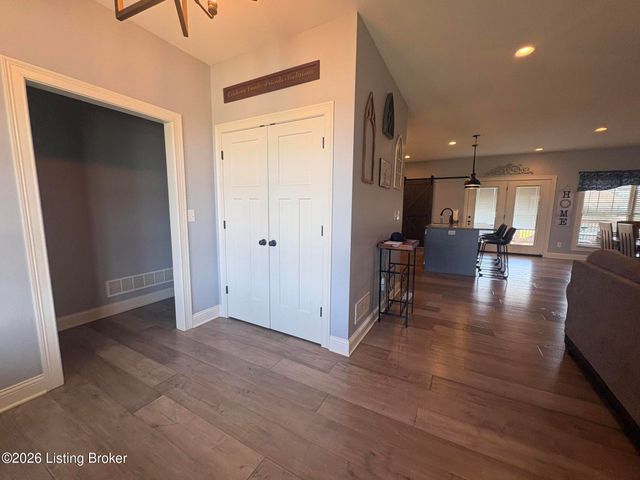 147 Williamsburg Ct, Mt Washington, KY 40047