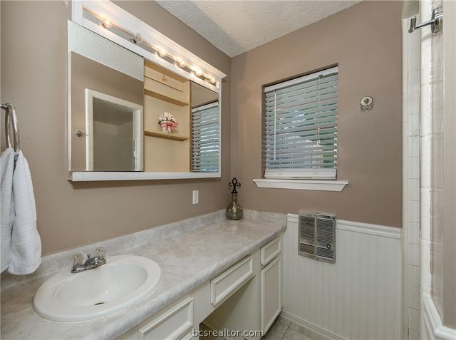 2303 Avon Street, Bryan, TX 77802