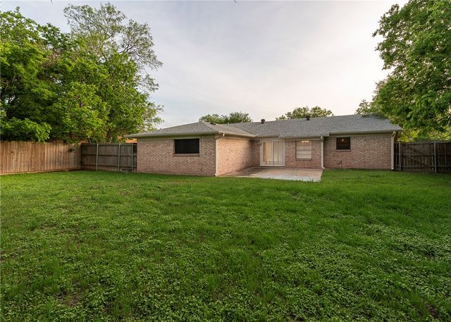 2303 Avon Street, Bryan, TX 77802