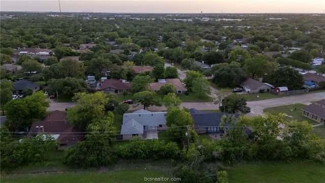 2303 Avon Street, Bryan, TX 77802
