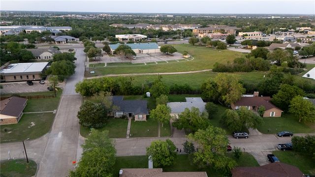2303 Avon Street, Bryan, TX 77802