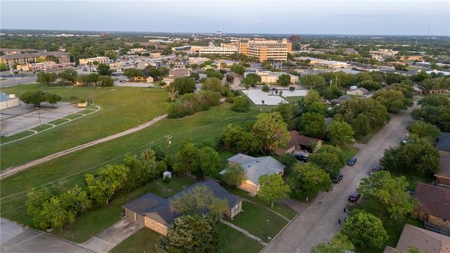 2303 Avon Street, Bryan, TX 77802