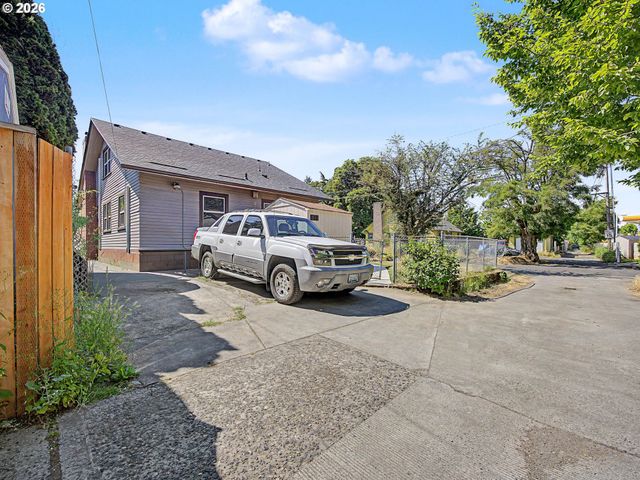 5774 Ne GARFIELD Ave, Portland, OR 97211