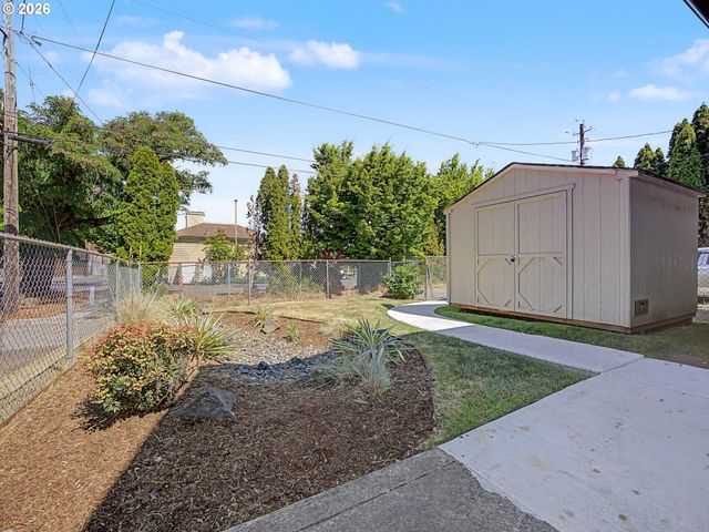 5774 Ne GARFIELD Ave, Portland, OR 97211