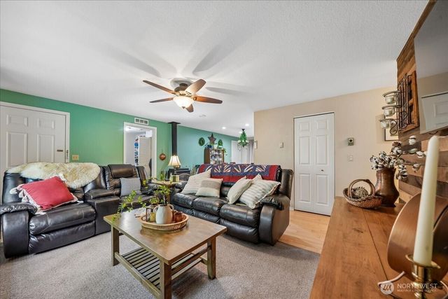 11222 Country Club Place, Anderson Island, WA 98303