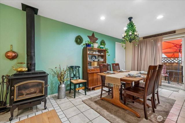 11222 Country Club Place, Anderson Island, WA 98303