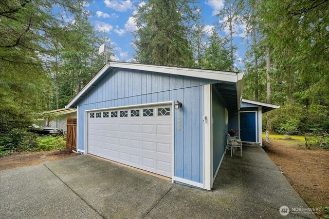 11222 Country Club Place, Anderson Island, WA 98303